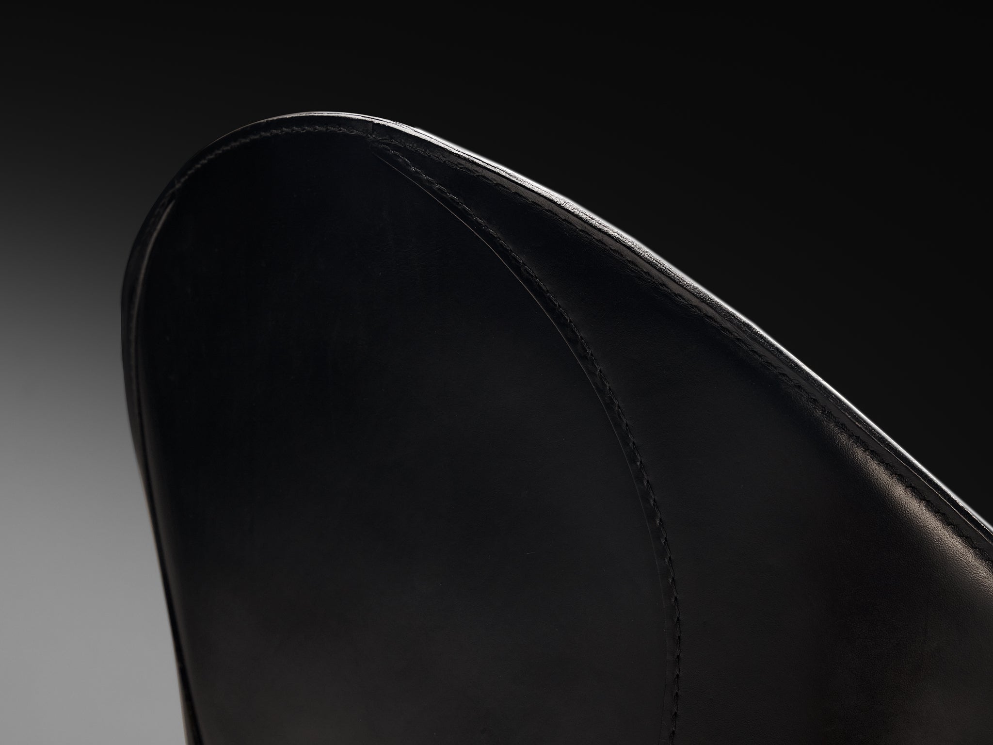 Mario Bellini for Cassina Set of Ten ‘Lira e Liuto’ Dining Chairs in Leather Seating Morentz