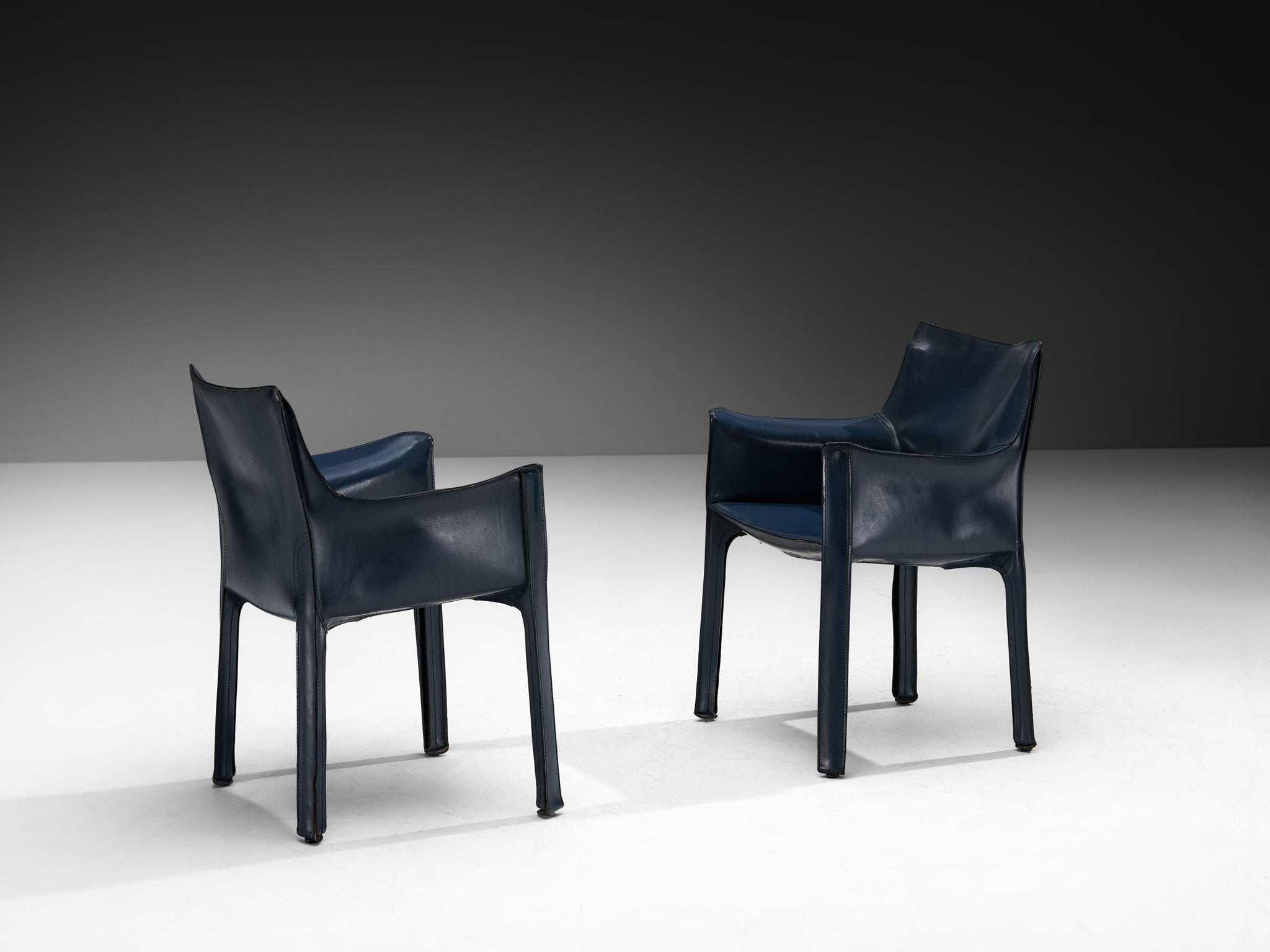 Mario Bellini Set of Four 'CAB 413' Dining Chairs in Unusual Dark Blue Leather Seating Morentz