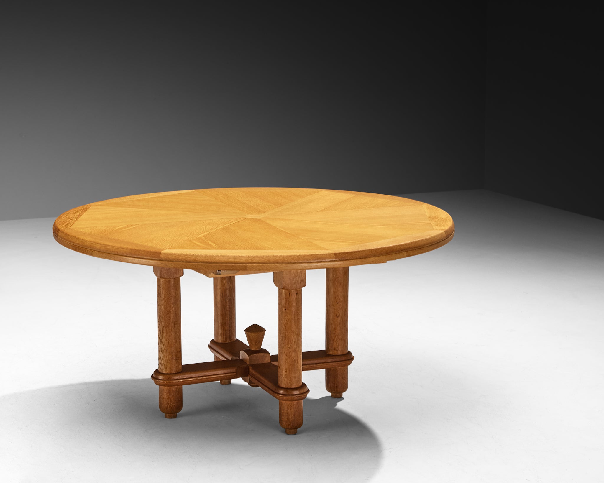 Guillerme & Chambron Extendable 'Victorine' Dining Table in Solid Oak Tables Morentz