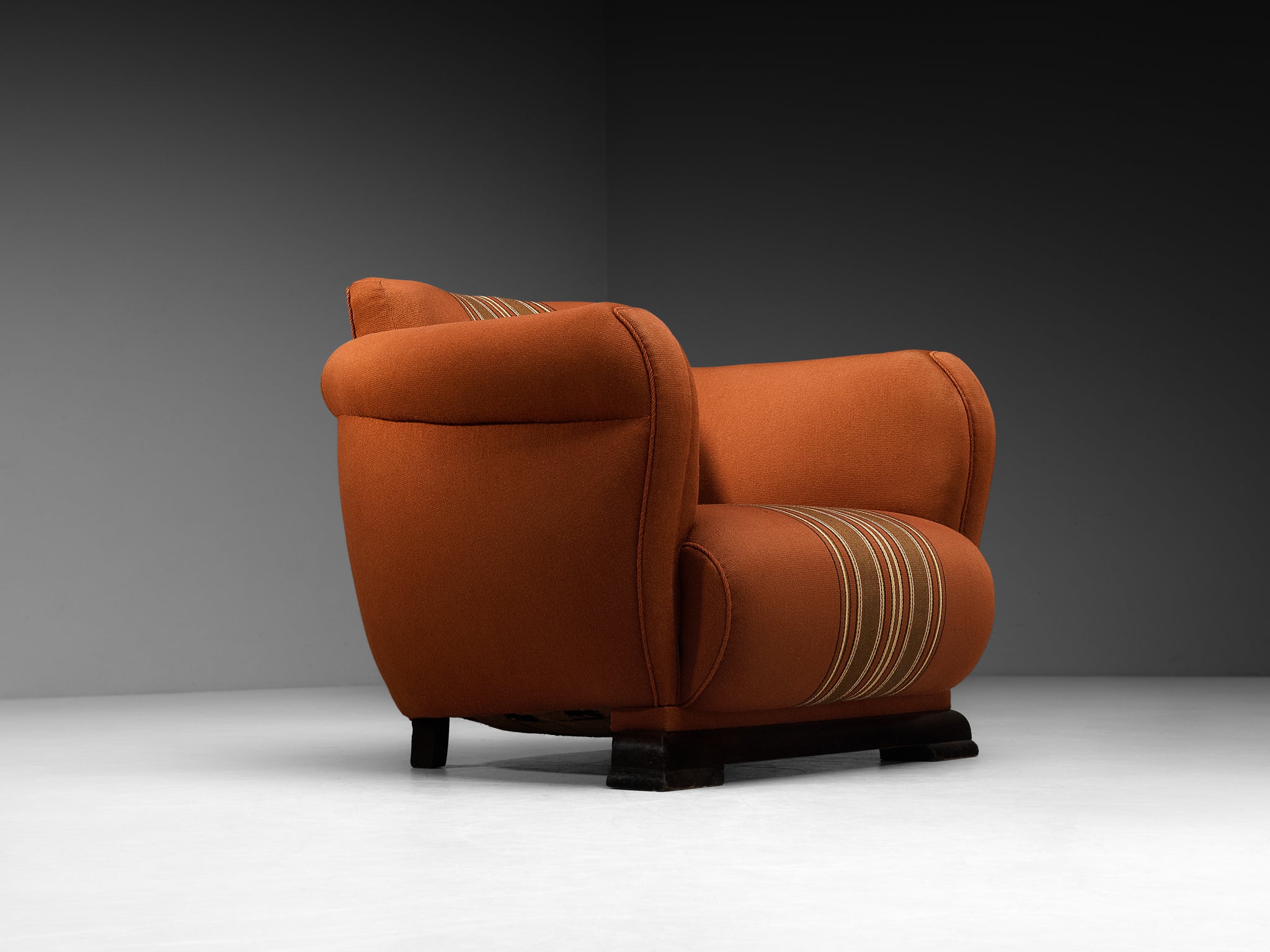 1940s Art Deco Lounge Chair with Curved Armrests