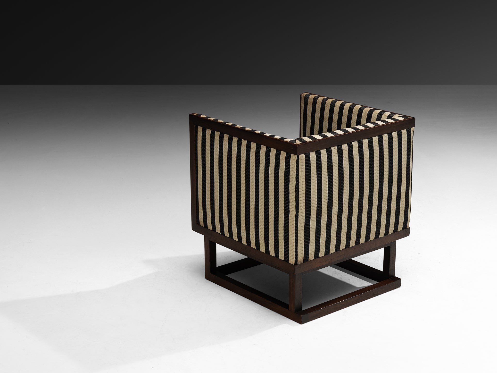 Josef Hoffmann Pair of 'Cabinett' Cubic Lounge Chairs in Mahogany