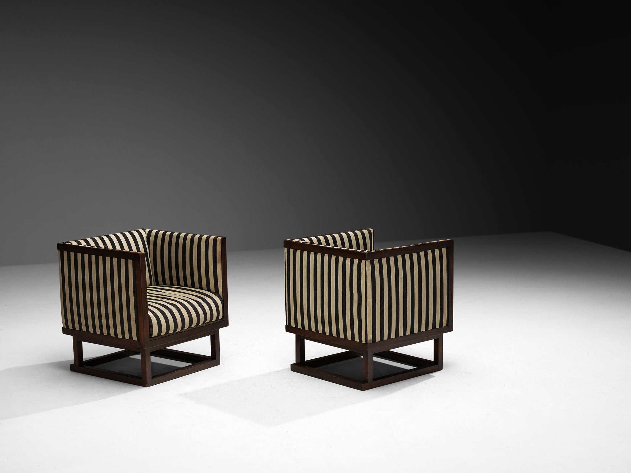 Josef Hoffmann Pair of 'Cabinett' Cubic Lounge Chairs in Mahogany
