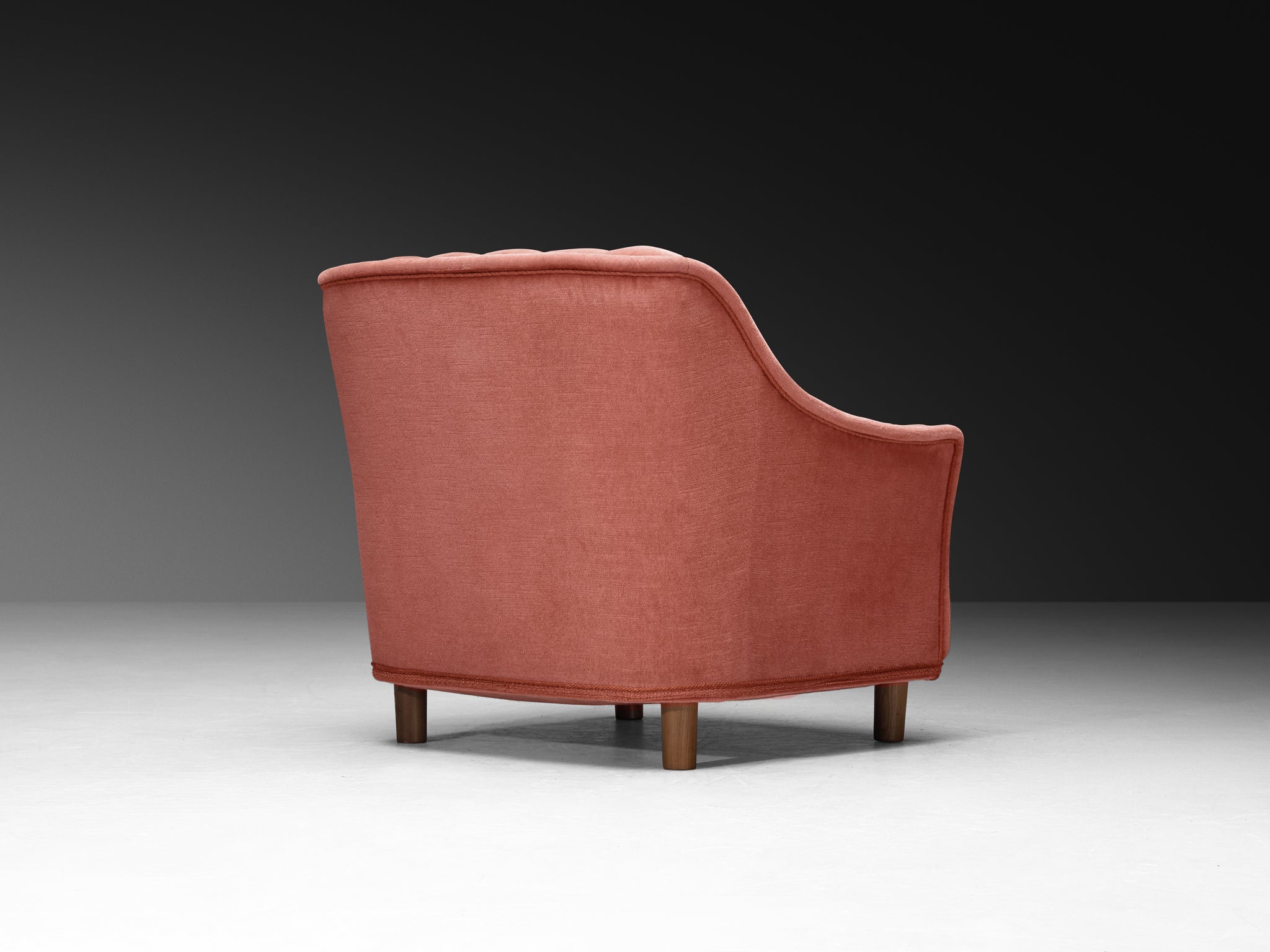 1950s Mid-Century Pair of Lounge Chairs in Tufted Dusty Pink Velvet and Oak Seating Morentz