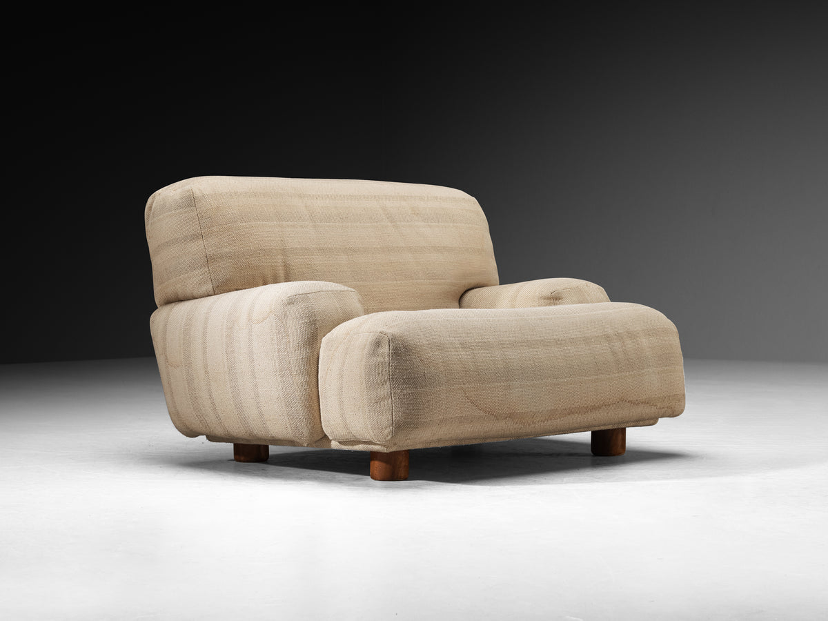 Italian Bulky Low-Slung Lounge Chair Seating Morentz