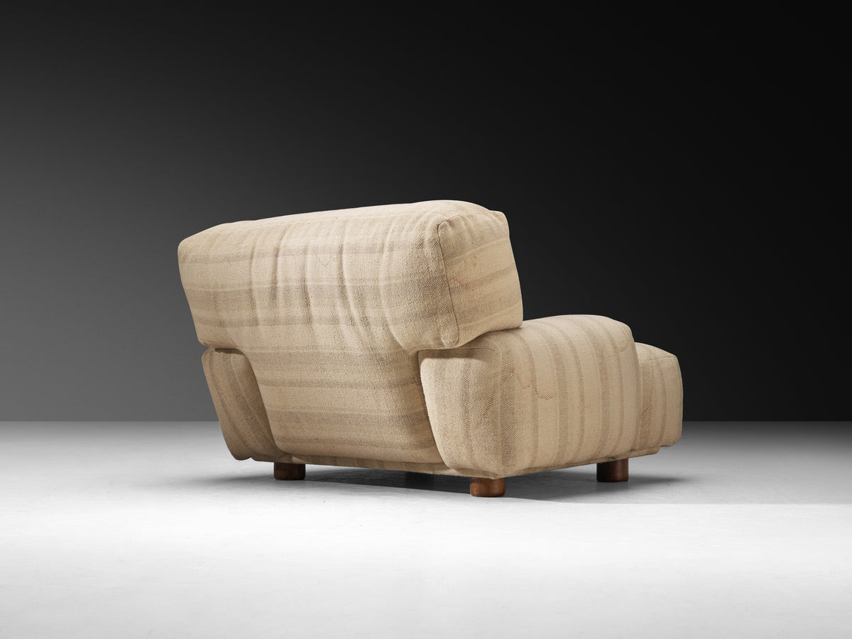 Italian Bulky Low-Slung Lounge Chair Seating Morentz