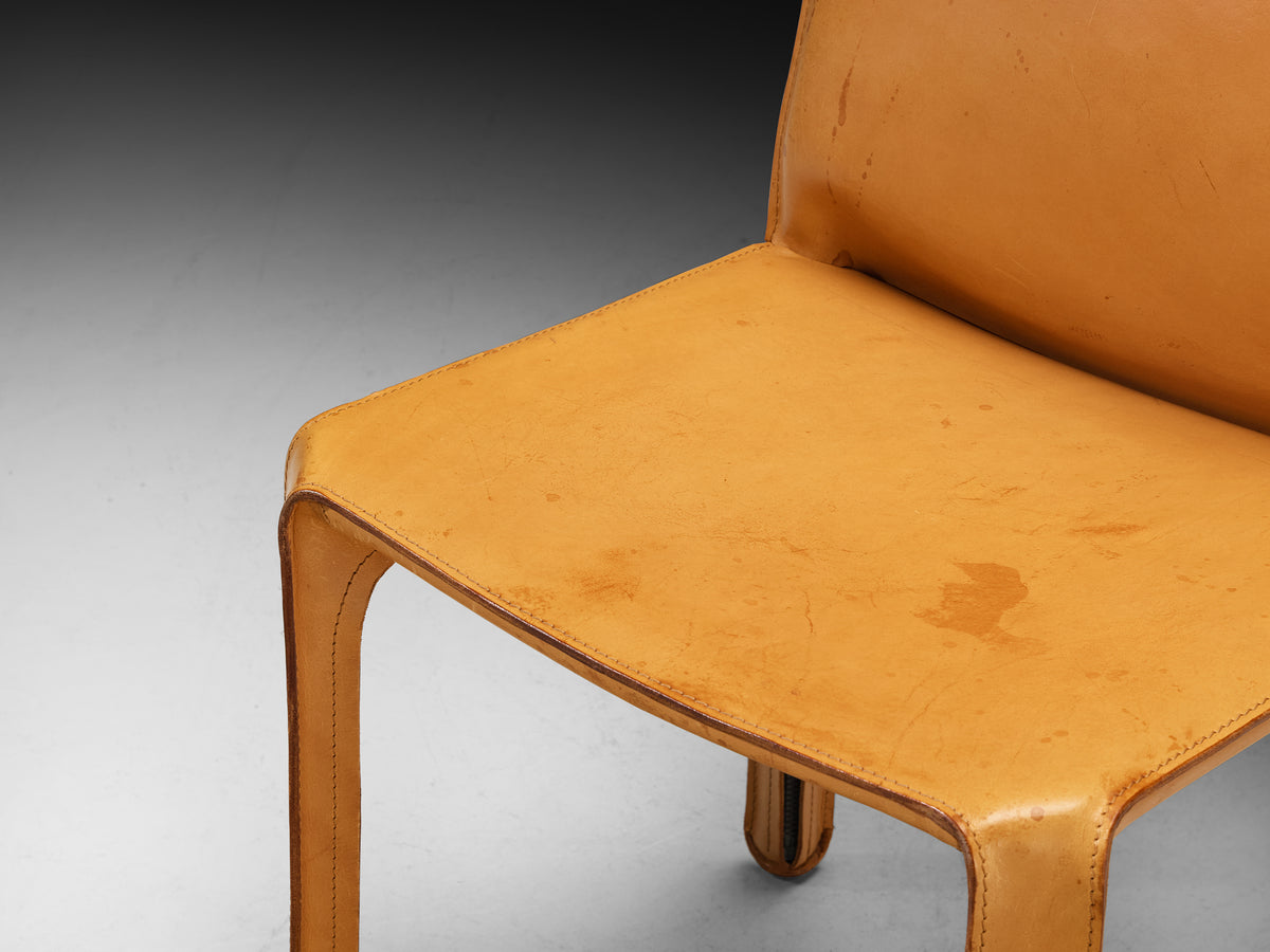 Mario Bellini for Cassina Set of Six ‘CAB 412’ and ‘CAB 413’ Chairs in Cognac Leather Seating Morentz