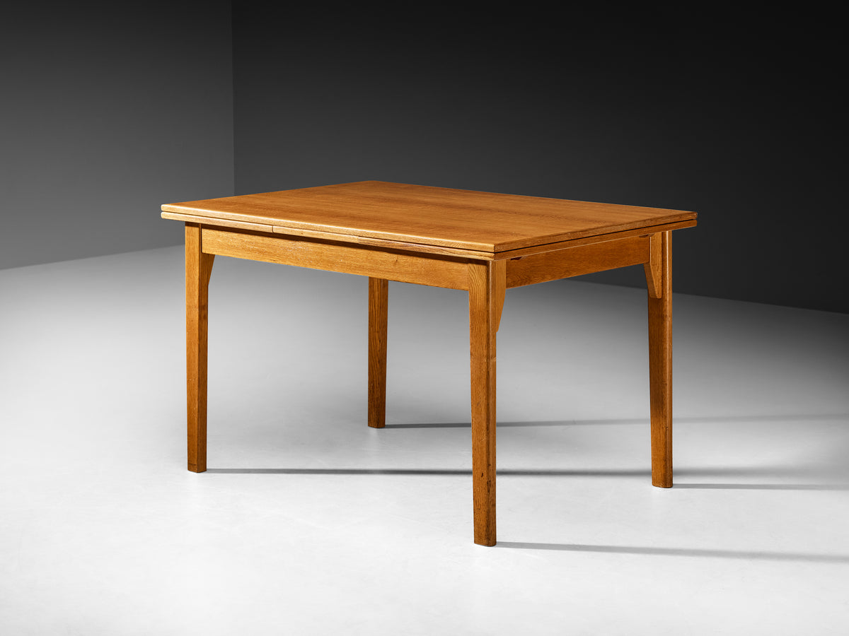 Mart Stam for Pastoe Mid-Century Extendable Dining Table in Oak