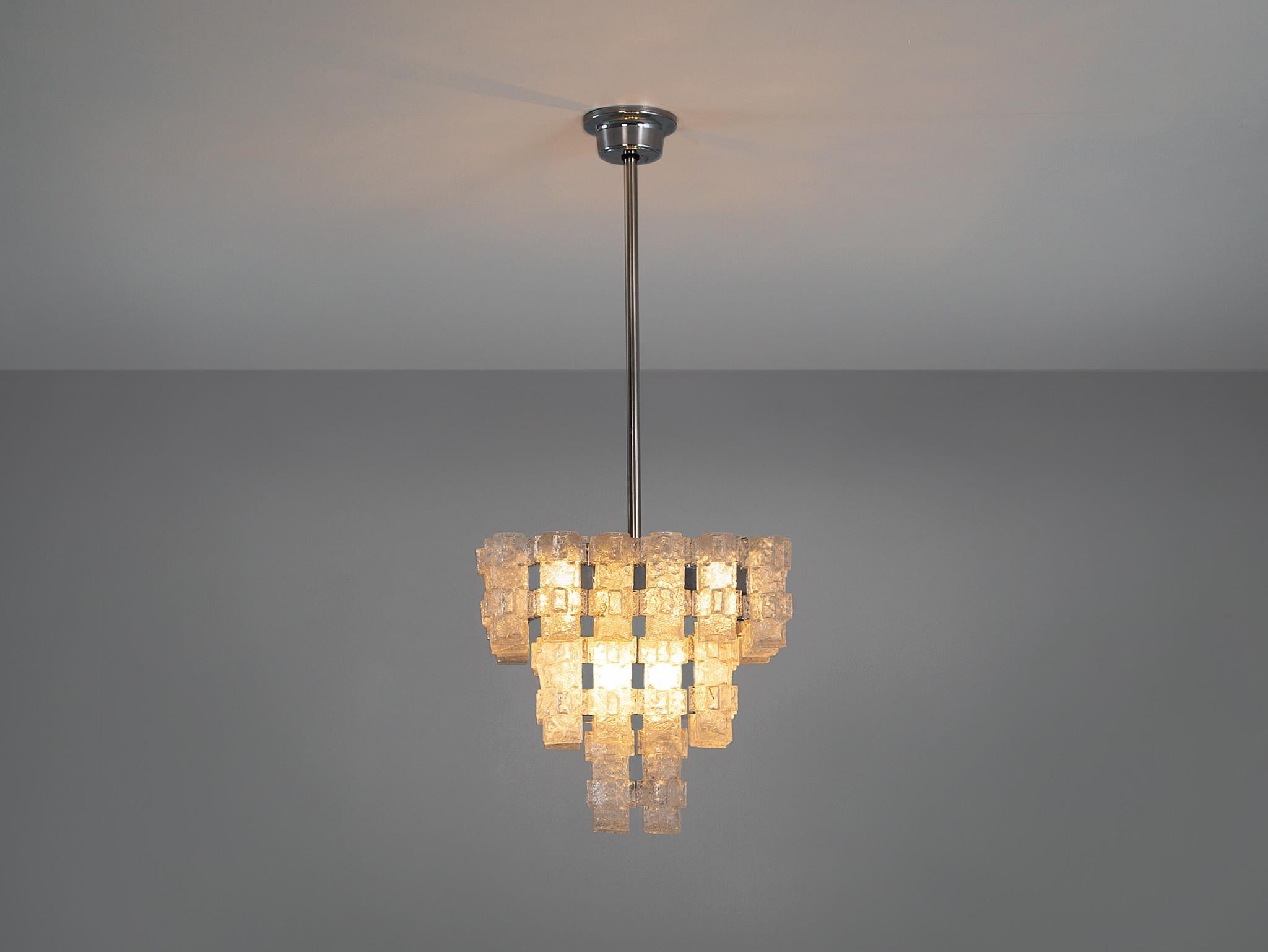 Italian Chandelier with Frosted Glass Sculptures