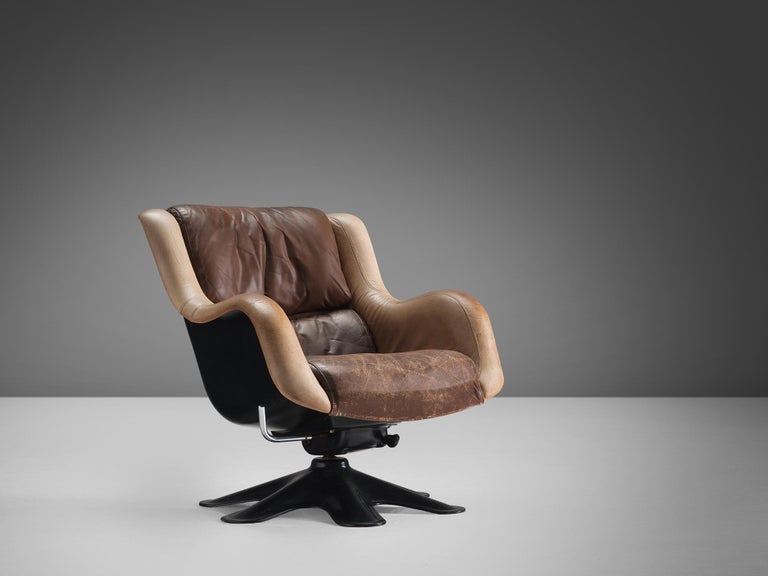 Yrjö Kukkapuro 'Karuselli' Lounge Chair in Brown Leather and Fiberglass