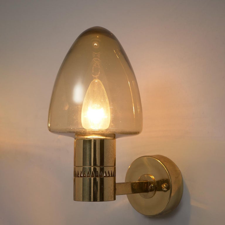 Hans-Agne Jakobsson Wall Lamps Model 'V-220' in Brass and Glass