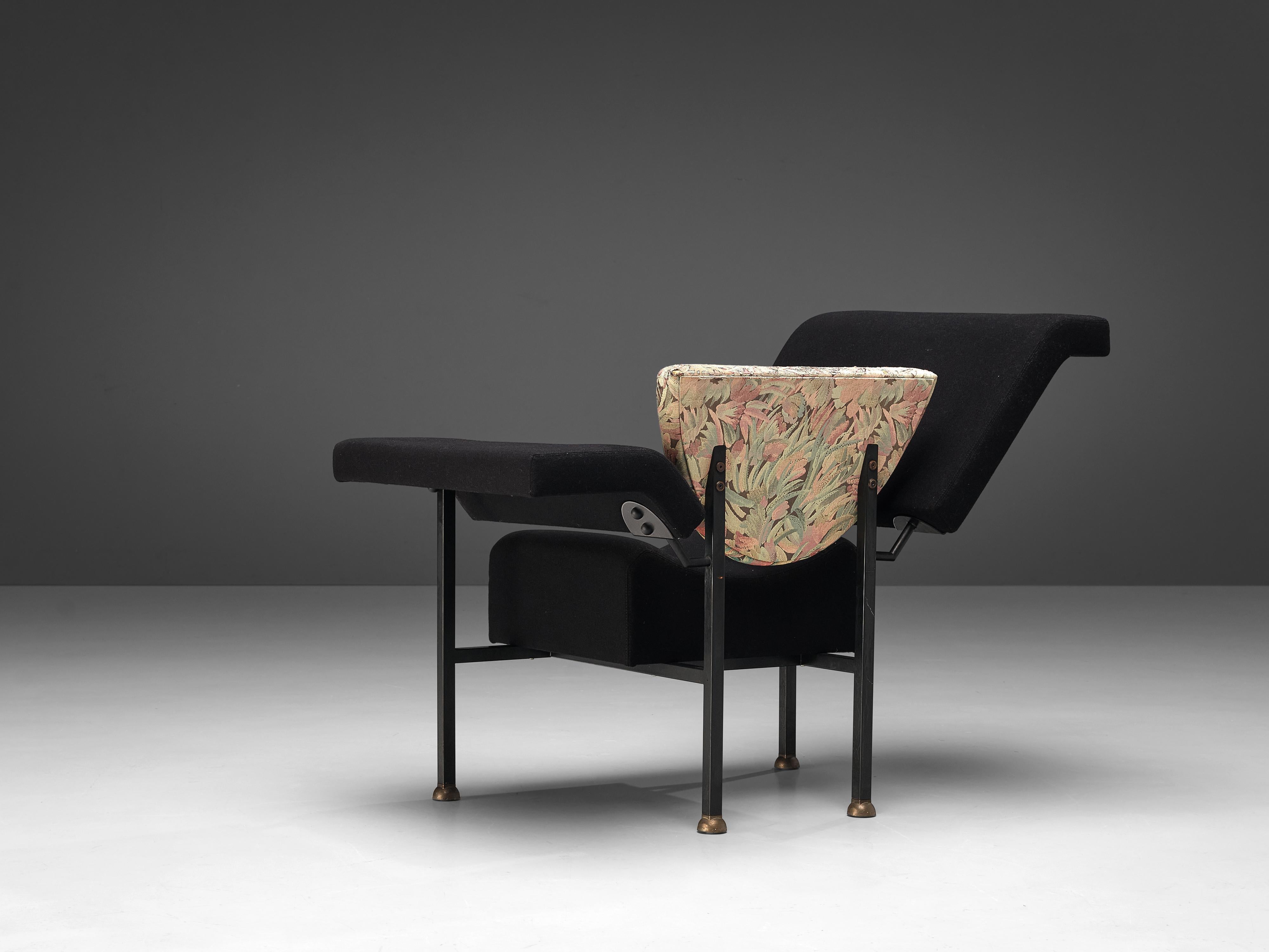 Rob Eckhardt for Pastoe Lounge Chair 'Groeten Uit Holland' in Original Fabric