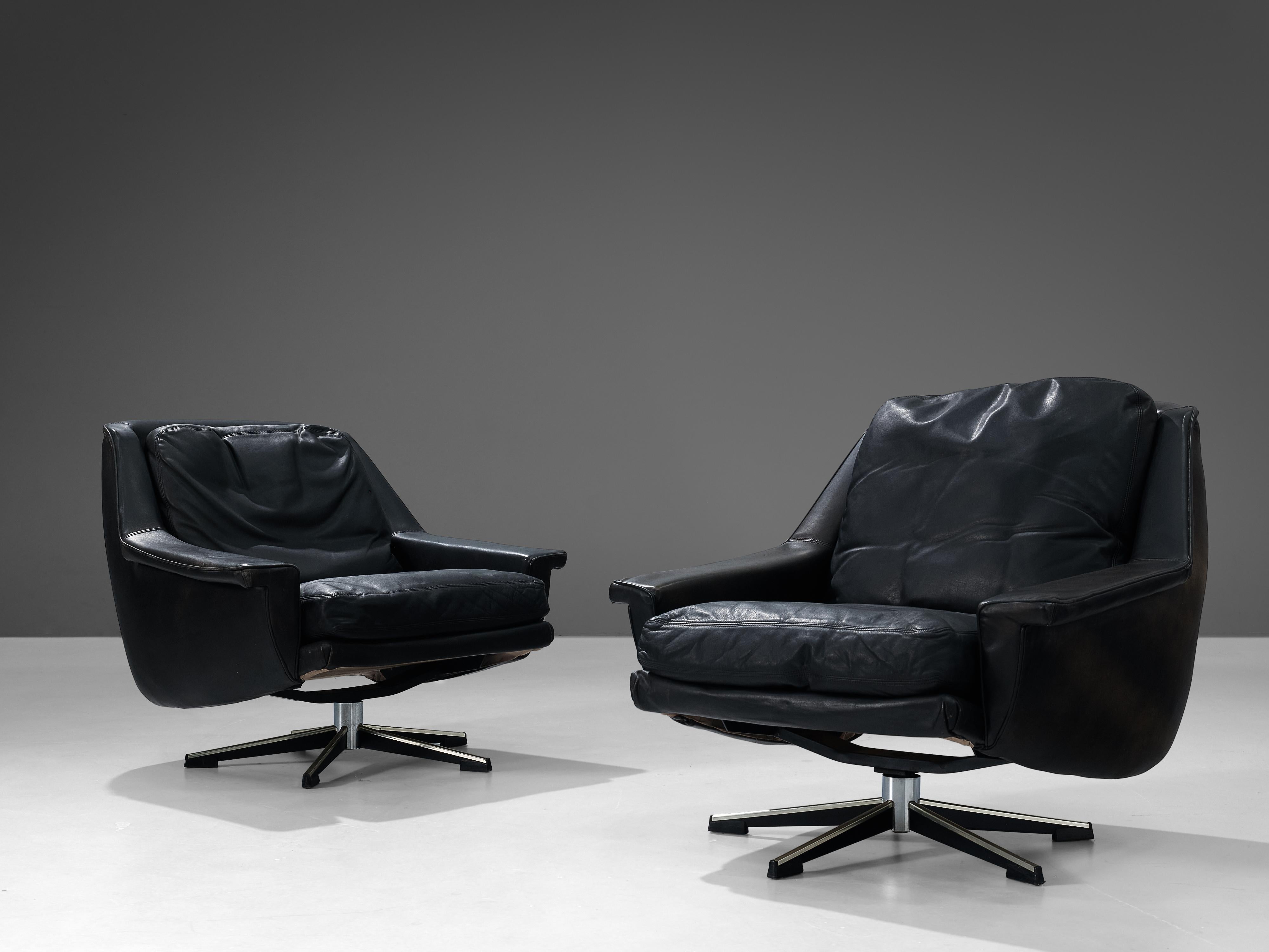 Swivel Wilkhahn Lounge Chairs in Black Leather and Metal