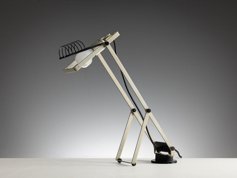 Ernesto Gismondi for Artemide Table Lamp 'Sintesi Tavolo' in White Steel