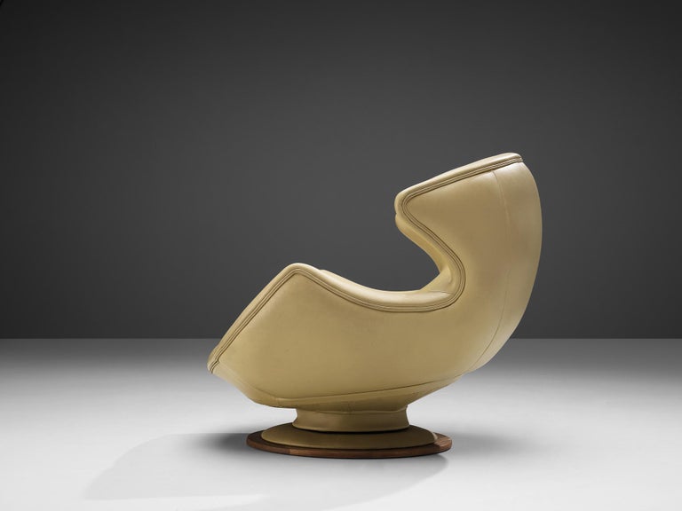 Italian Swivel Lounge Chair in Yellow Upholstery