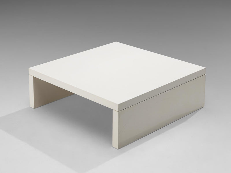 Italian Coffee Table in White Lacquered Wood