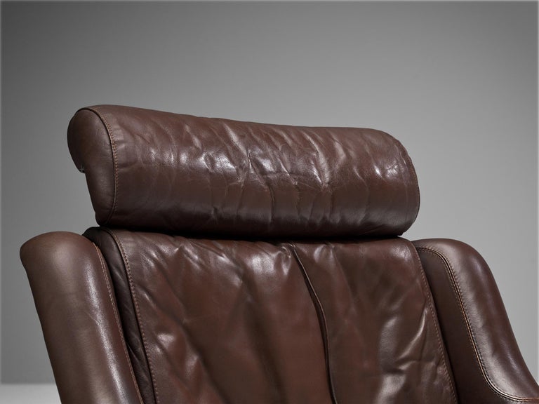 Yrjö Kukkapuro Lounge Chair with Ottoman in Fiberglass and Black Leather