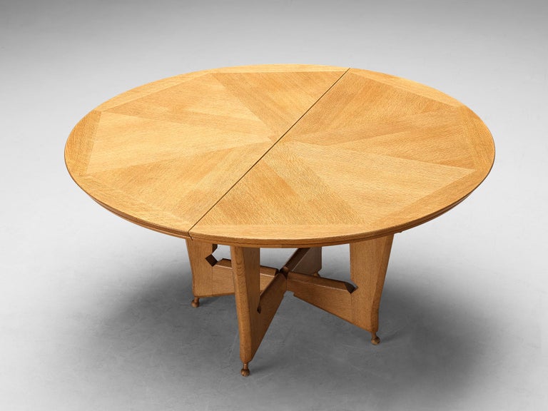 Guillerme & Chambron 'Victorine' Dining Table in Oak